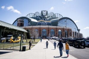 milwaukee brewers tips tricks parking seats American Family Field